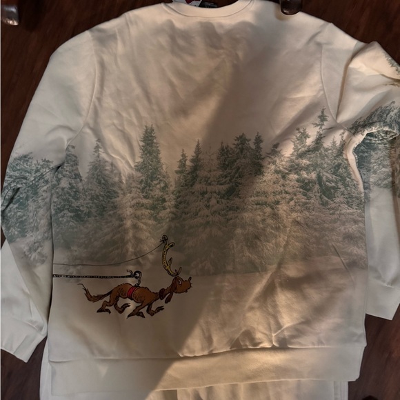 Dr. Seuss Christmas Ivory Grinch sweatshirt & Joggers - Picture 4 of 6